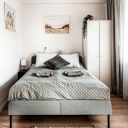 קרקוב Fully-Furnished Apartment With Air Conditioning For Families, Cracow Old Town מראה חיצוני תמונה