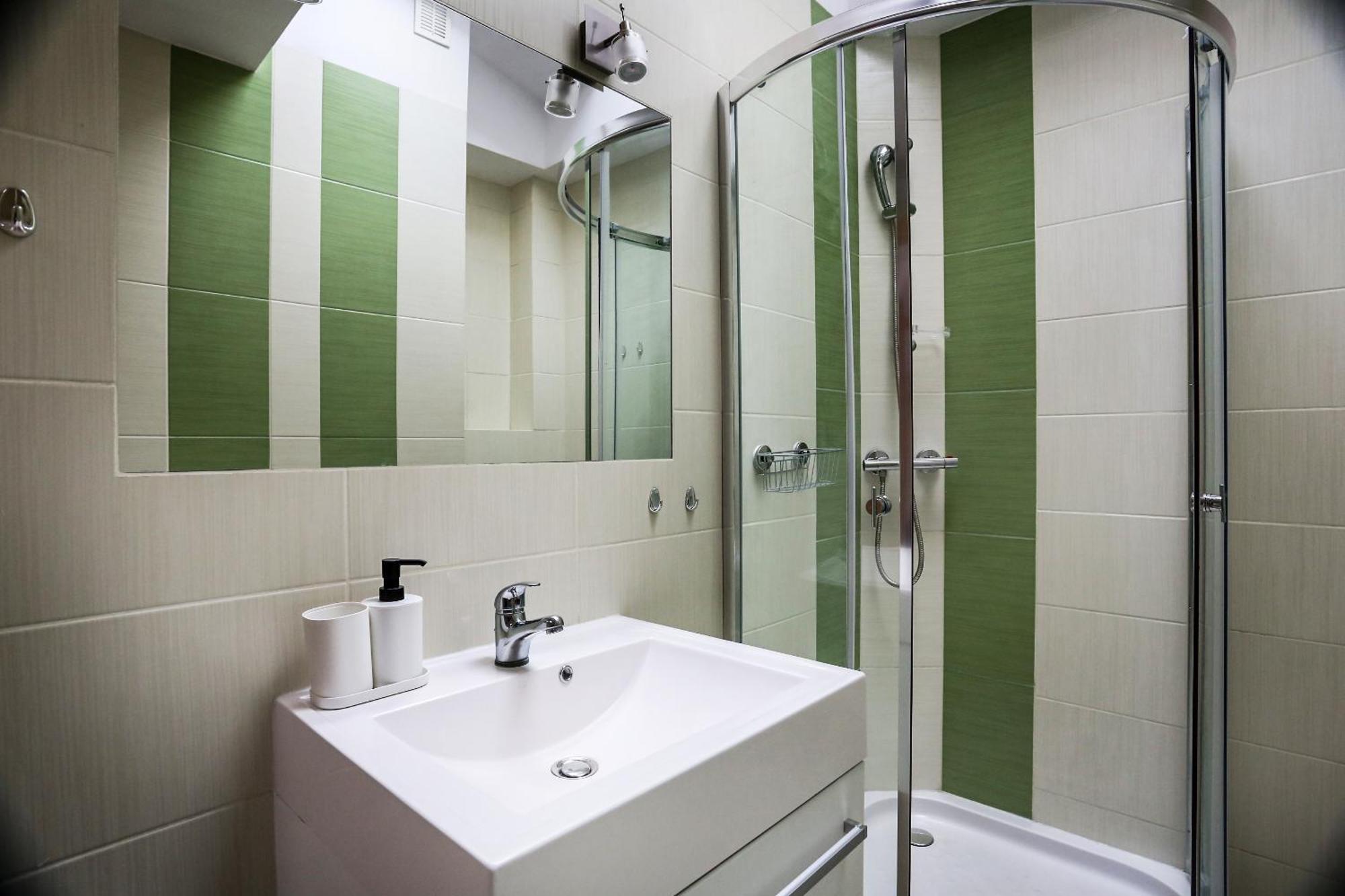 קרקוב Fully-Furnished Apartment With Air Conditioning For Families, Cracow Old Town מראה חיצוני תמונה