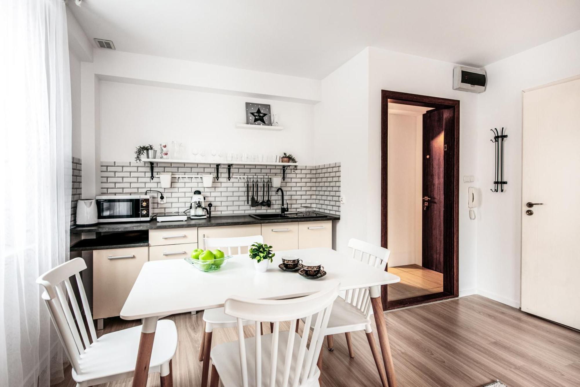 קרקוב Fully-Furnished Apartment With Air Conditioning For Families, Cracow Old Town מראה חיצוני תמונה