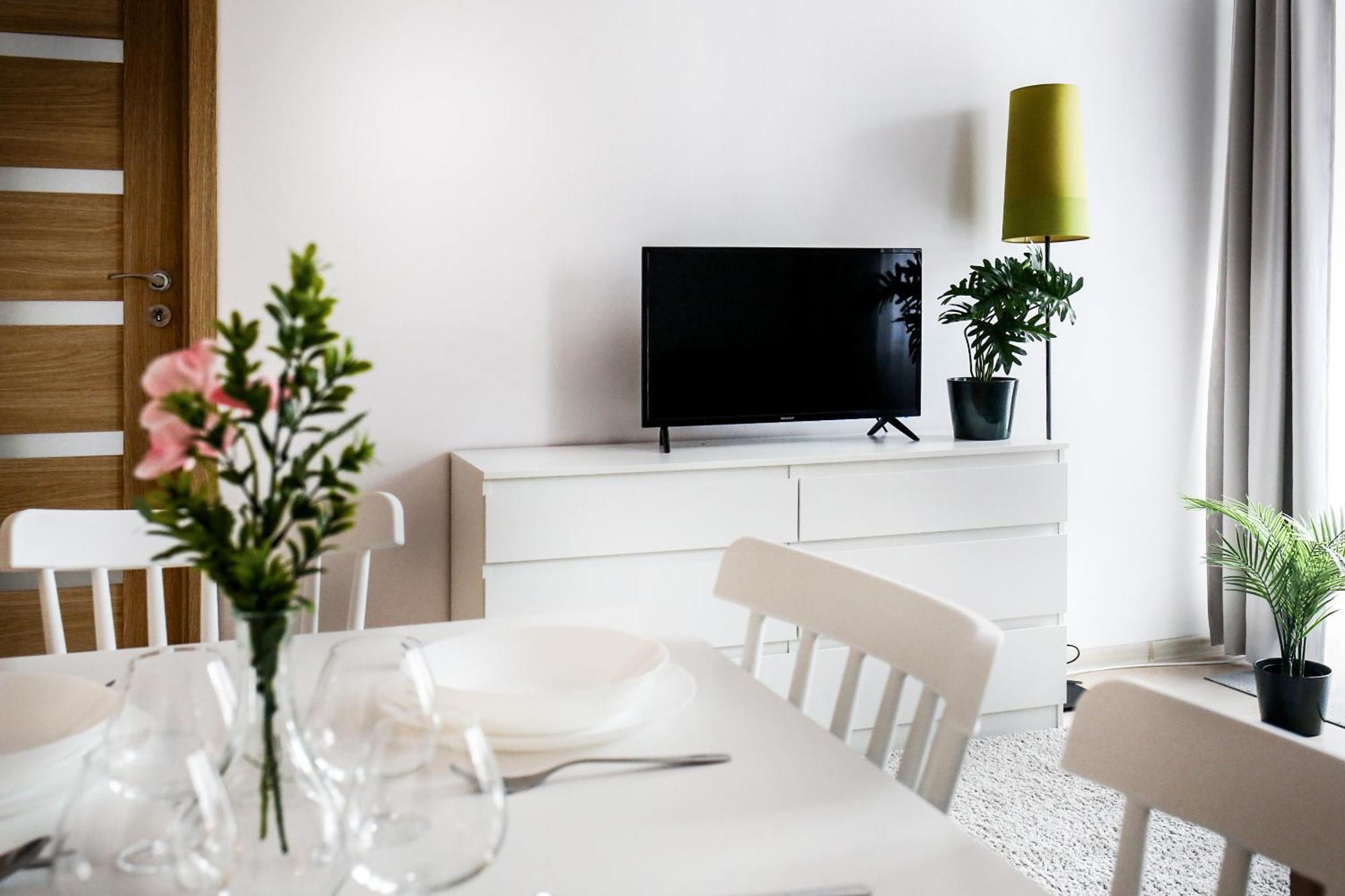 קרקוב Fully-Furnished Apartment With Air Conditioning For Families, Cracow Old Town מראה חיצוני תמונה