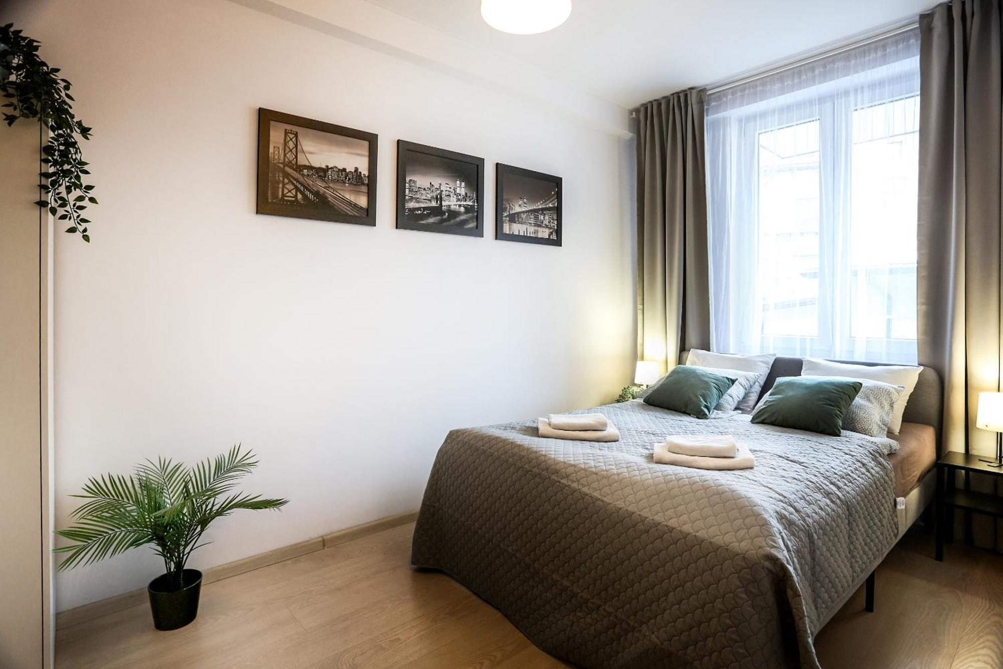 קרקוב Fully-Furnished Apartment With Air Conditioning For Families, Cracow Old Town מראה חיצוני תמונה