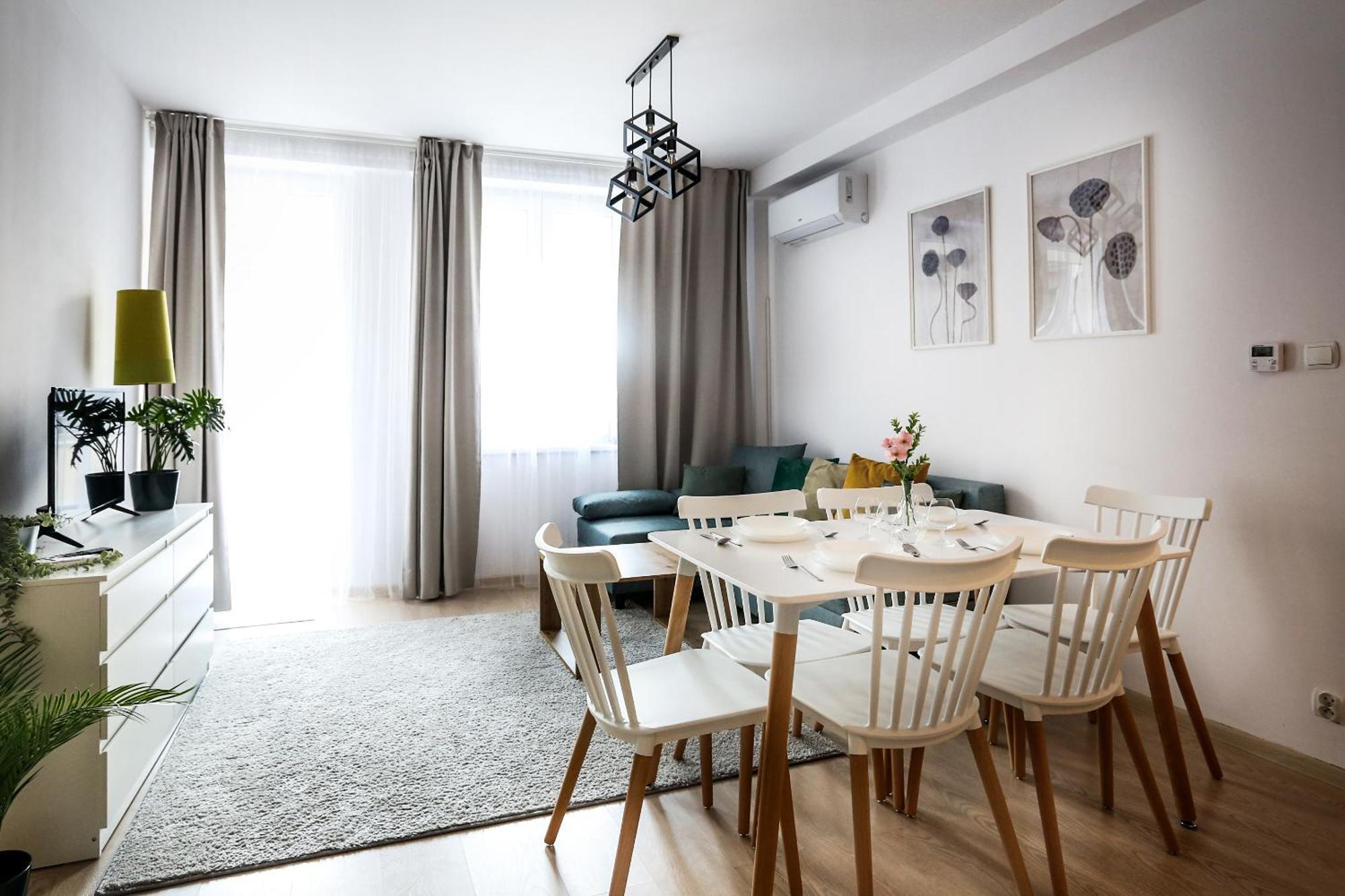 קרקוב Fully-Furnished Apartment With Air Conditioning For Families, Cracow Old Town מראה חיצוני תמונה