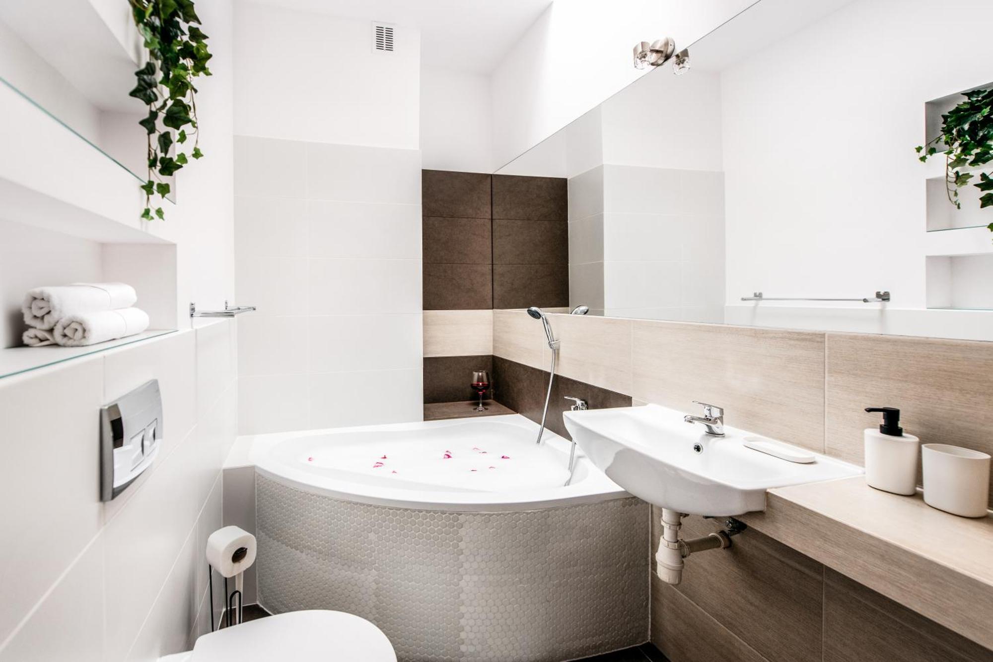קרקוב Fully-Furnished Apartment With Air Conditioning For Families, Cracow Old Town מראה חיצוני תמונה